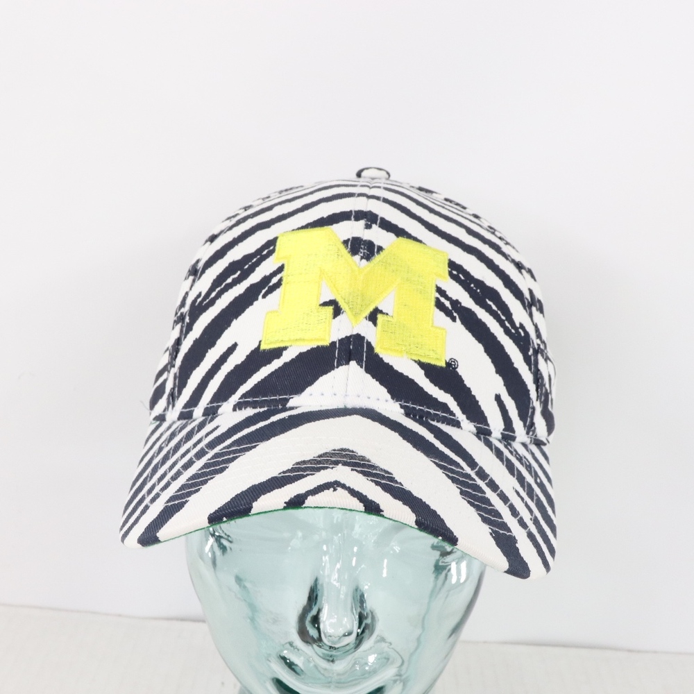Vintage Zubaz Michigan Wolverines Snapback Hat